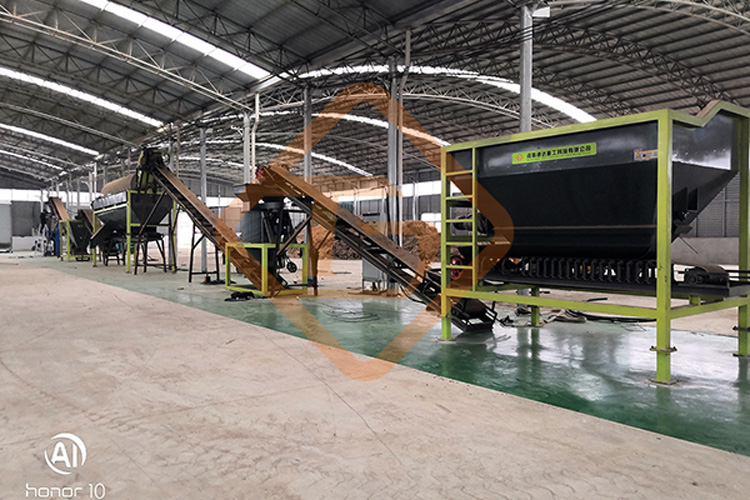 鸡粪有机肥生产线-半湿物料_碎?jpg 鸡粪有机肥生产线-半湿物料_碎?jpg